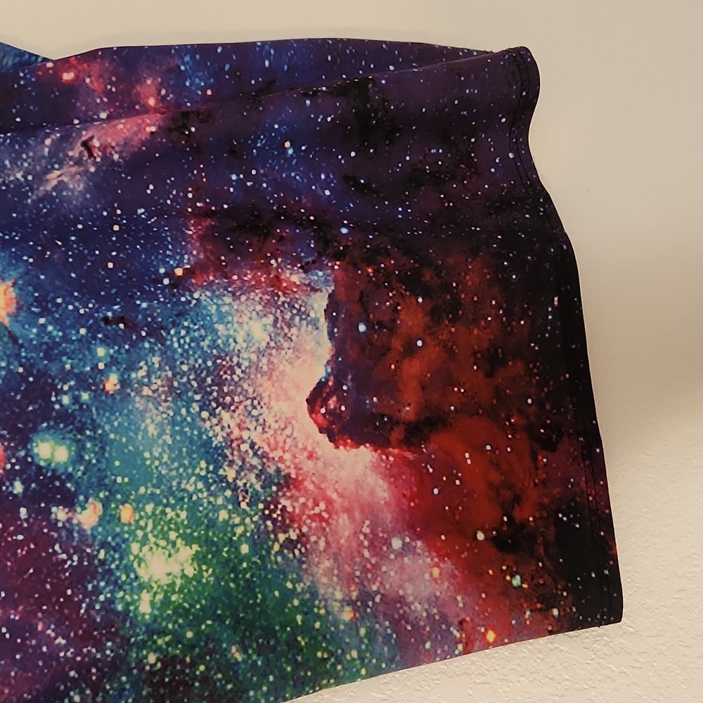 Galaxy Muscle Tank - Picture 6 of 6